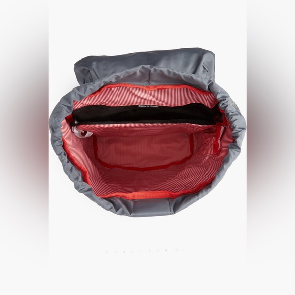 Herschel Supply Co. Retreat Backpack (RAVEN CROSSHATCH) - Picture 5 of 7